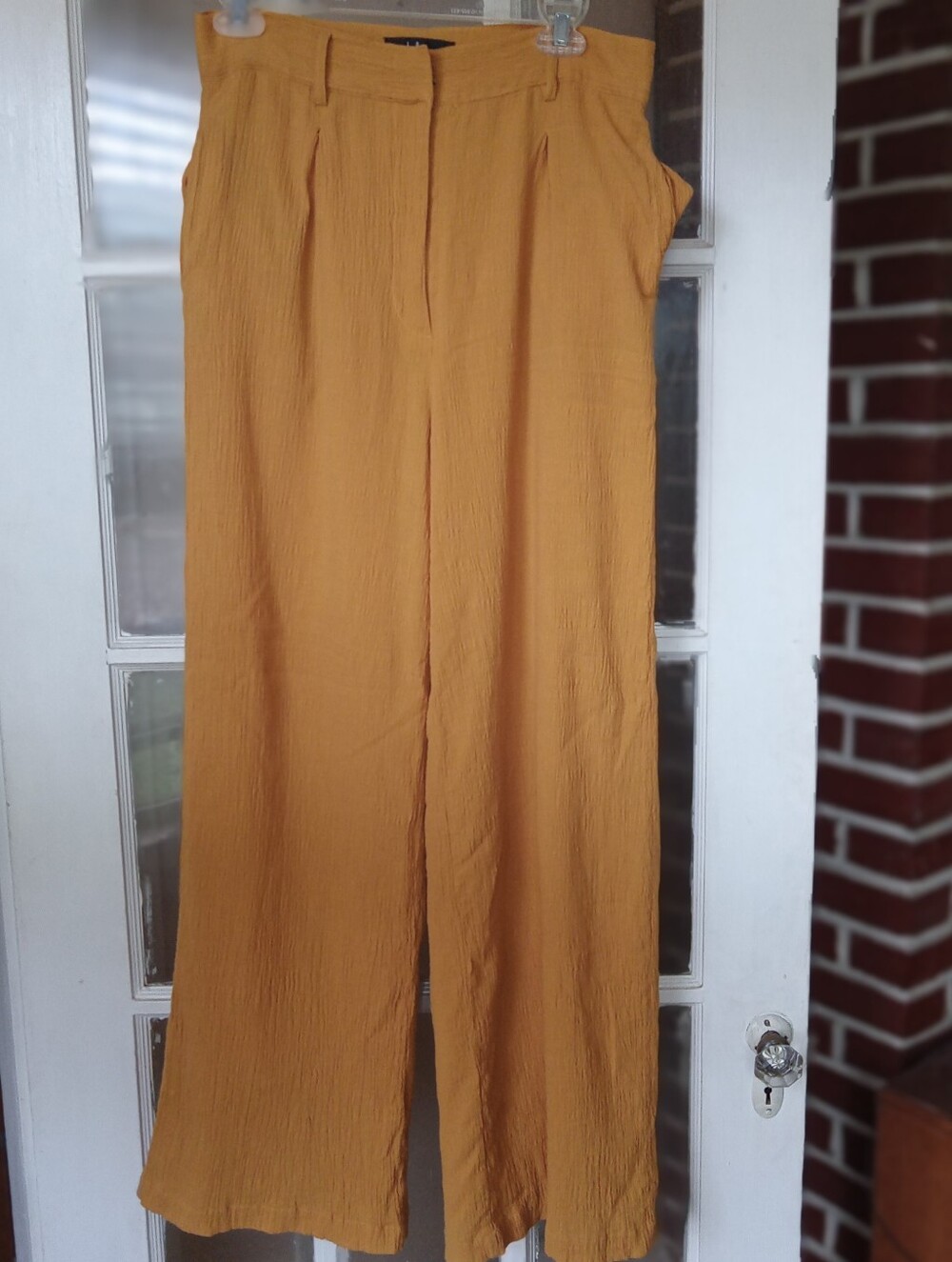 Lulus Mustard Yellow Wide Leg Pleated Trousers EUC 100% Cotton
